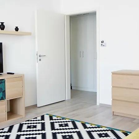 Tudor's Place Apartment *